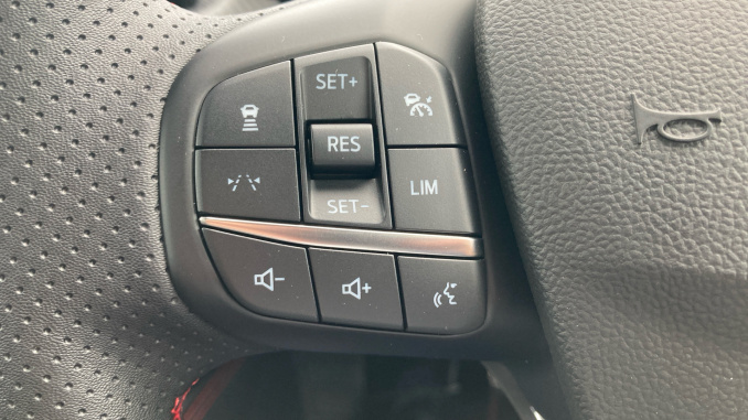 Ford Kuga 1.5 EcoBoost ST-Line 5dr Petrol Estate - Image 22